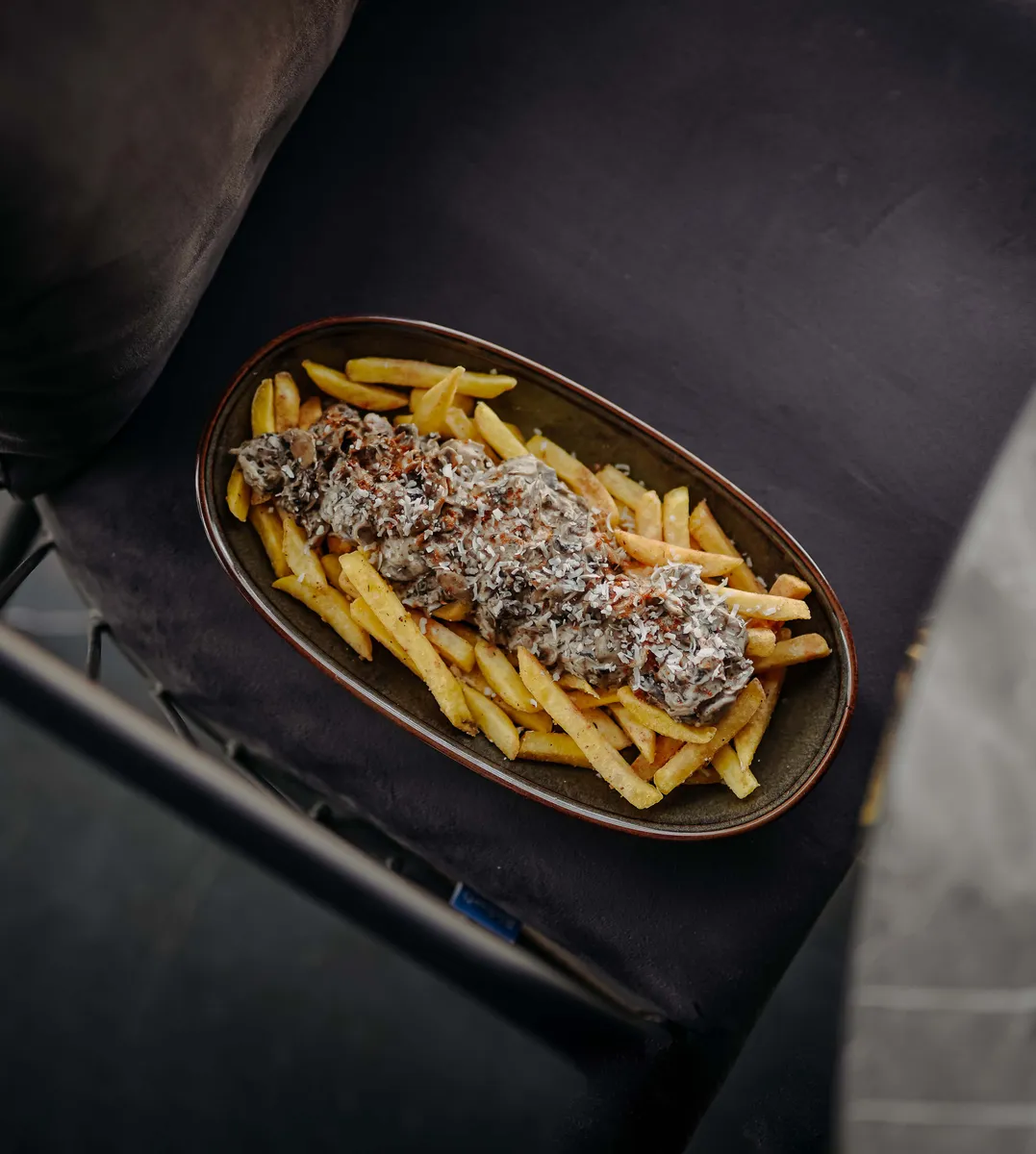 french fries with mushroom sauce